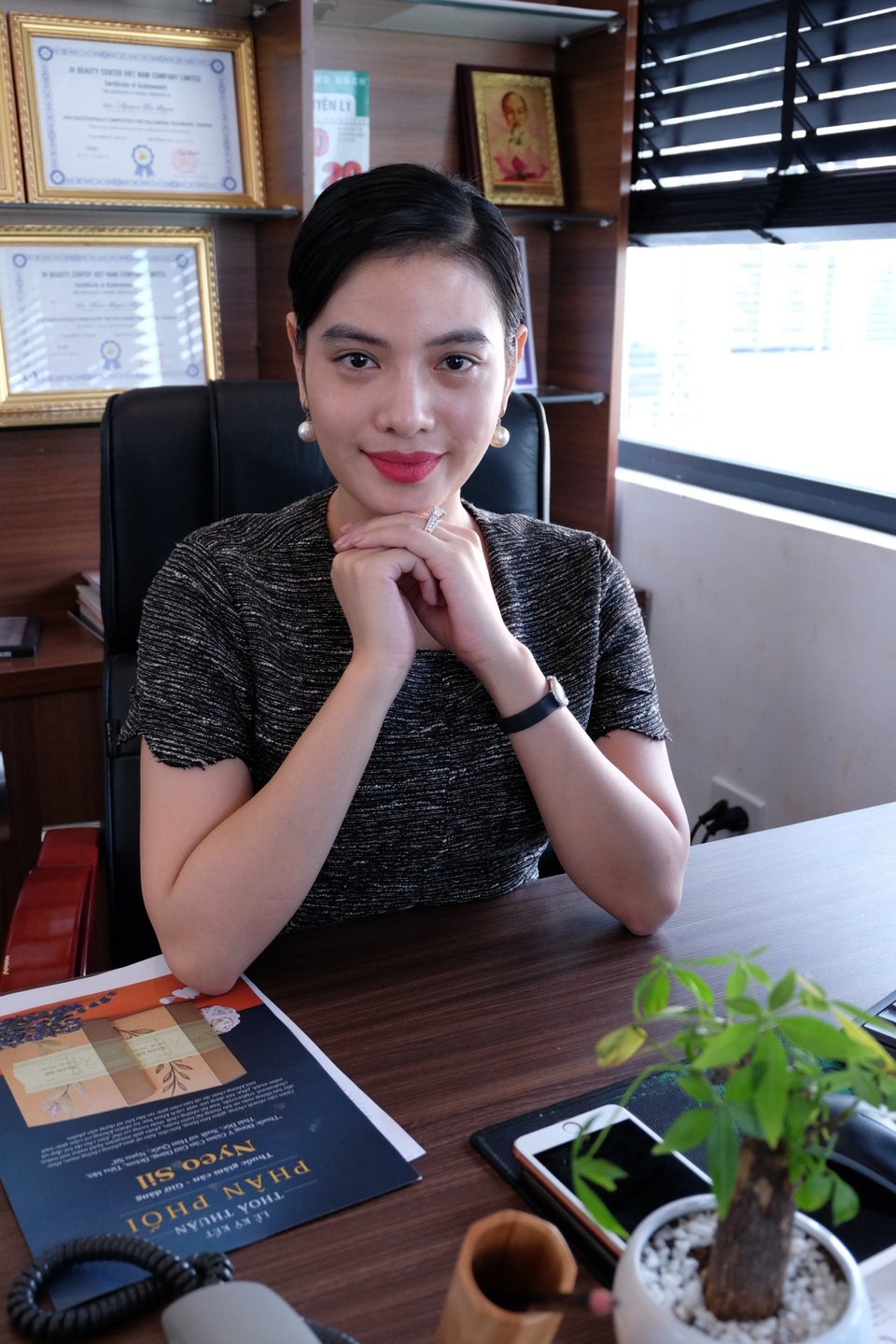 Á hậu Tú Anh, Hà Lade xinh đẹp lung linh trong ngày Black Friday - 8 Chị Ngọc Nguyễn– CEO Junhee Beauty Center