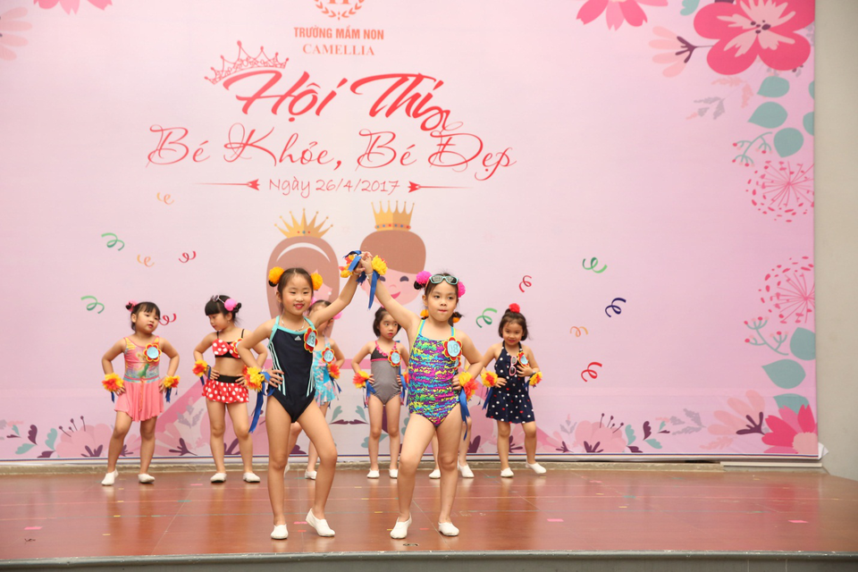 Ngắm các "mẫu nhí" trong hội thi bé khỏe - bé đẹp - 9 Ngắm các "mẫu nhí" trong hội thi bé khỏe - bé đẹp - 9