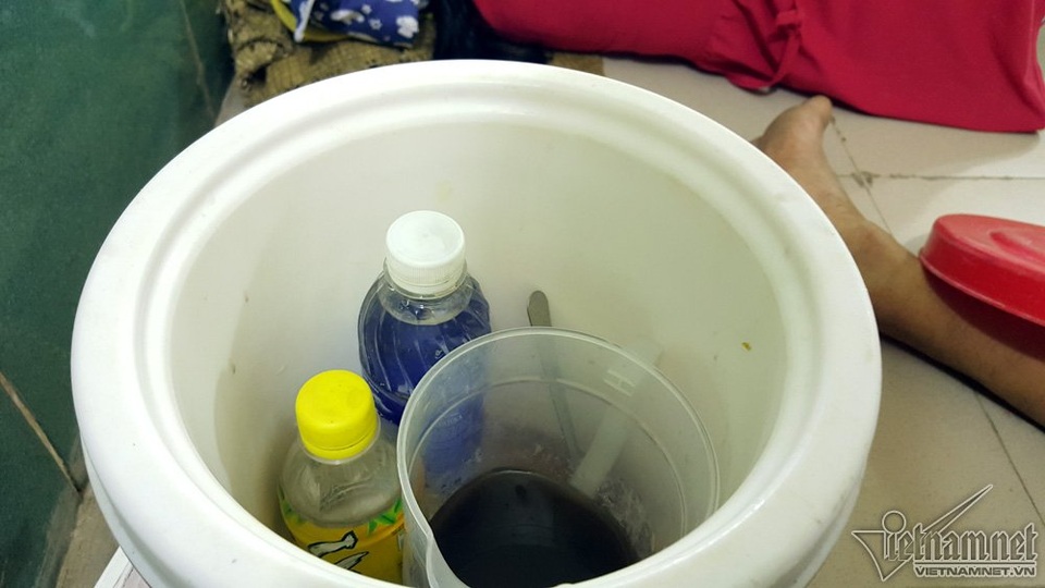 Say ngủ dưới hầm mát lịm khi mặt đất nóng 57 độ - 10