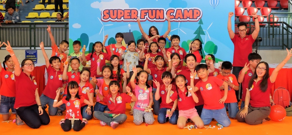 Có một mùa hè thật khác tại Anh Văn Hội Việt Mỹ VUS - 9 Cảm xúc tươi vui sau khi tham gia Ngày Hội Tiếng Anh 100% - Super Fun Camp