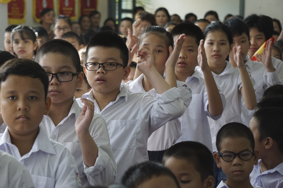 Lễ khai giảng đặc biệt ở ngôi trường hát Quốc ca bằng tay - 10
PTCS Xã Đàn là địa chỉ hiếm hoi ở Hà Nội có các lớp chuyên biệt dành cho trẻ khiếm thính. Trường đã có bề dày hoạt động gần 40 năm.
