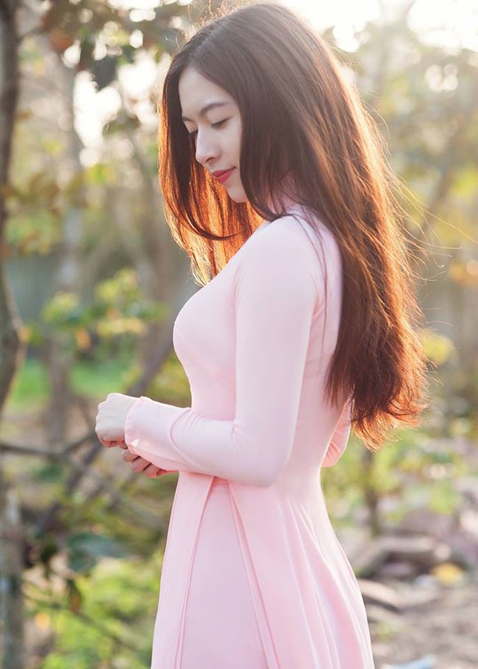 Nữ biker Việt lên báo Thái vì quá đẹp, ngắm nhan sắc thật còn giật mình hơn - 11
Cách đây không lâu, Minh Phương cũng được báo chí nhắc đến với bộ ảnh đẹp như mơ trên những cung đường.