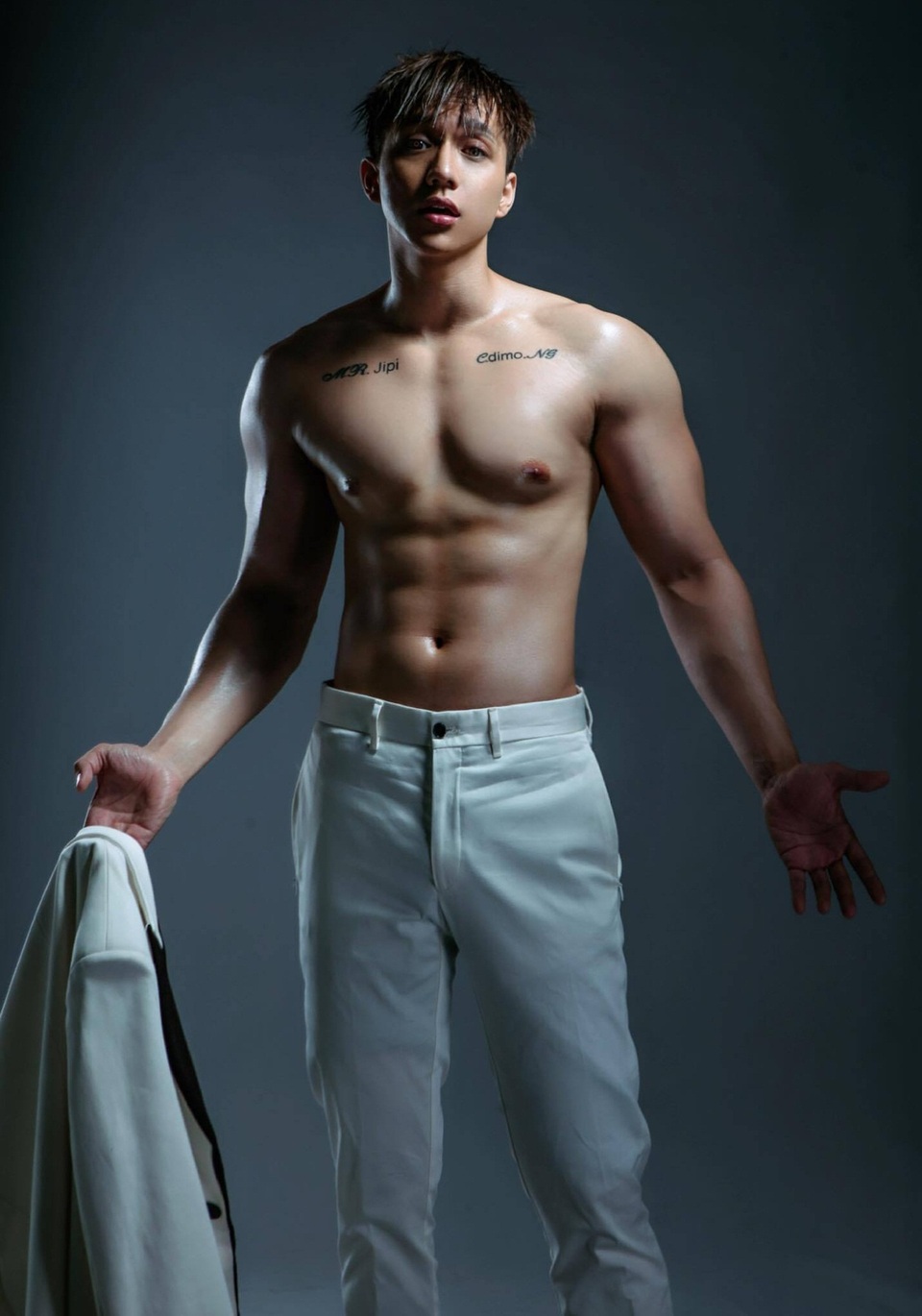 Giữa lùm xùm The Face “chọn vội” BGK, liệu ai đảm nhận vị trí host? - 2 Không chỉ là hot boy ở Việt Nam mà Phúc Cường Còn gây “sốt” ở Thái Lan.