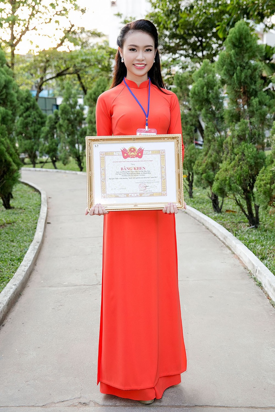 Người đẹp Hoa hậu Việt Nam giành giải Nhất sinh viên nghiên cứu khoa học - 6