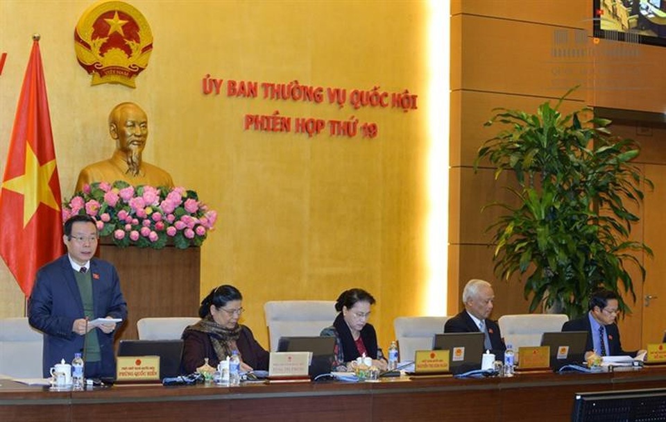 Chủ tịch Quốc hội “phê” dự án 800 tỷ đồng chậm trễ lại xin nới hạn - 2 Phó Chủ tịch Quốc hội Phùng Quốc Hiển kết luận phiên họp