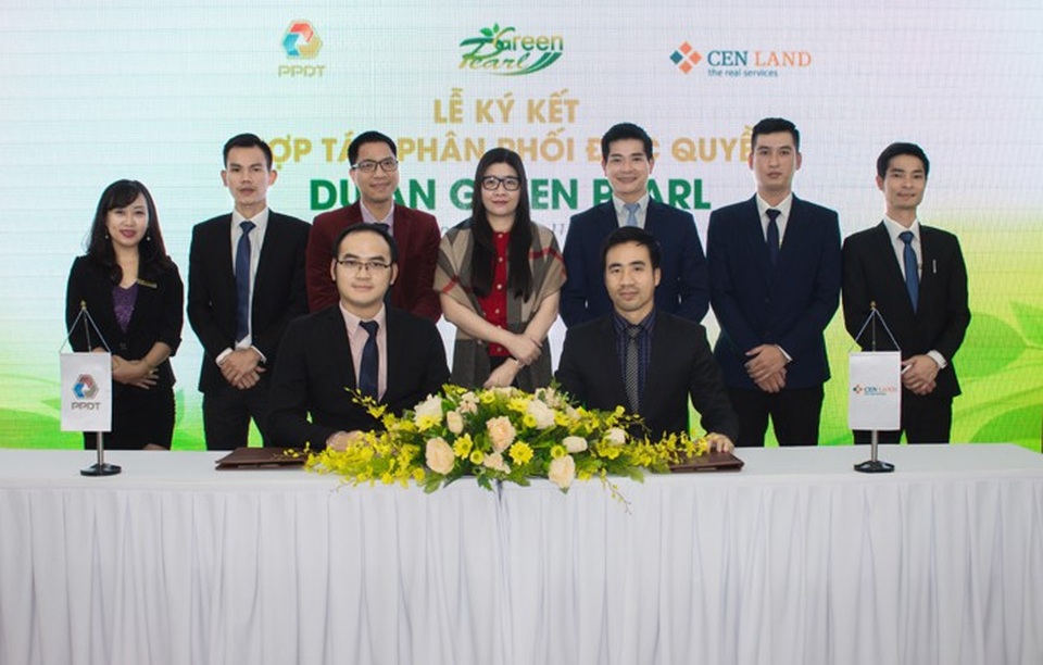 CENLAND chính thức là đơn vị phân phối dự án Green Pearl 378 Minh Khai - 1
Đại diện chủ đầu tư và CENLAND tại Lễ ký kết hợp tác