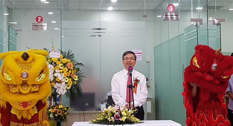 Khai trương phòng khám có hệ thống máy móc hiện đại ngang ngửa nước ngoài - 1 GS.TS Phạm Minh Thông, Chủ tịch Hội đồng tư vấn chuyên môn của Phòng khám Y khoa Hà Nội.