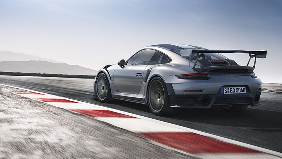 Porsche 911 GT2 RS 2018 sẽ không có sẵn tại Việt Nam - 2 Porsche 911 GT2 RS 2018 sẽ không có sẵn tại Việt Nam - 2