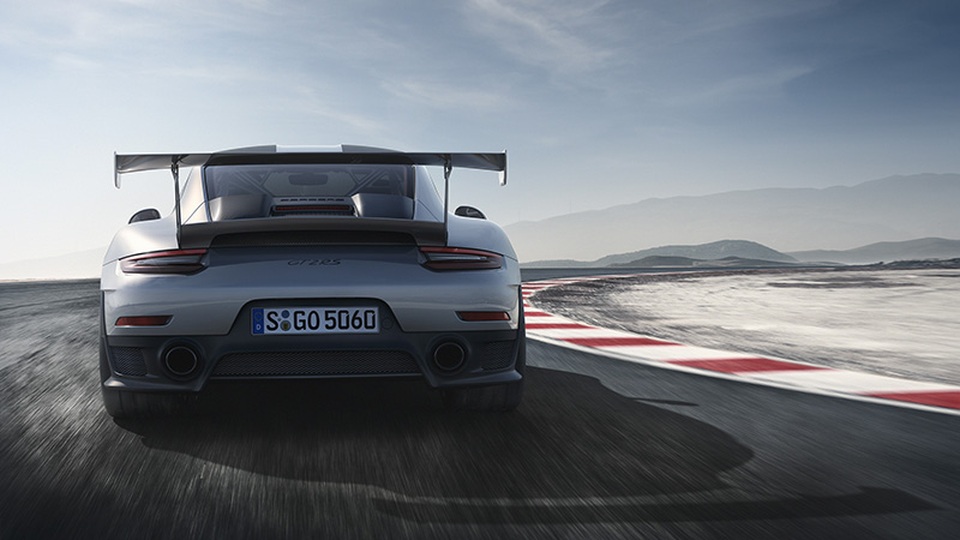 Porsche 911 GT2 RS 2018 sẽ không có sẵn tại Việt Nam - 7 Porsche 911 GT2 RS 2018 sẽ không có sẵn tại Việt Nam - 7