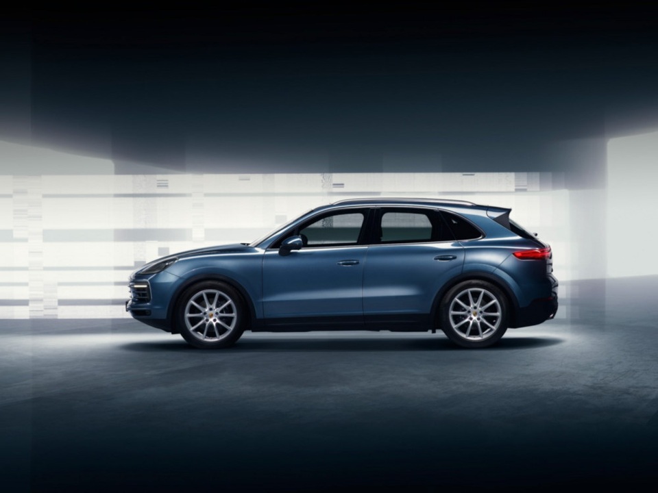Porsche Cayenne thế hệ mới lộ diện trước giờ G - 4 Porsche Cayenne thế hệ mới lộ diện trước giờ G - 4
