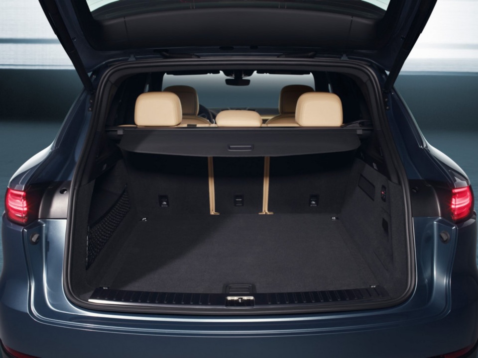 Porsche Cayenne thế hệ mới lộ diện trước giờ G - 10 Porsche Cayenne thế hệ mới lộ diện trước giờ G - 10