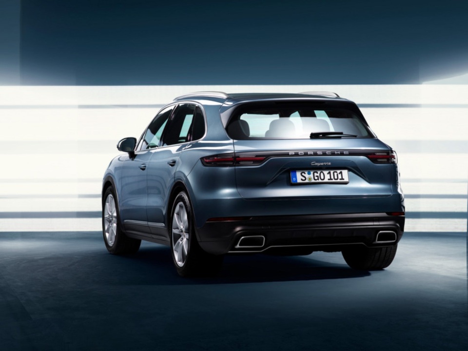 Porsche Cayenne thế hệ mới lộ diện trước giờ G - 9 Porsche Cayenne thế hệ mới lộ diện trước giờ G - 9