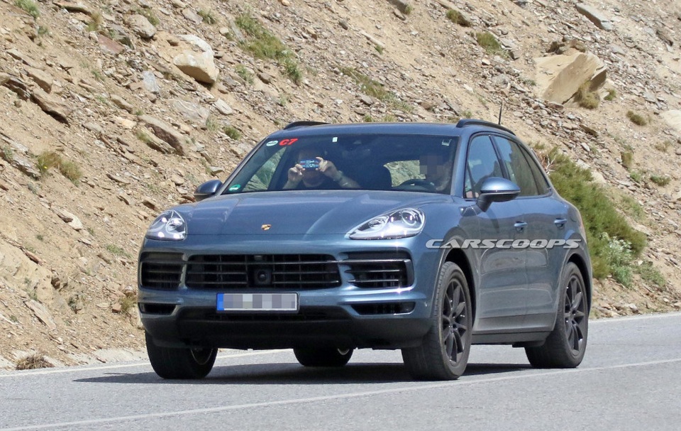 Hình ảnh rõ nét đầu tiên về Porsche Cayenne thế hệ mới - 1 Hình ảnh rõ nét đầu tiên về Porsche Cayenne thế hệ mới - 1