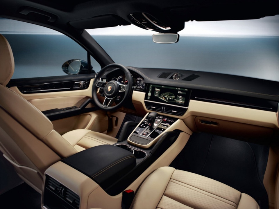 Porsche Cayenne thế hệ mới lộ diện trước giờ G - 18 Porsche Cayenne thế hệ mới lộ diện trước giờ G - 18