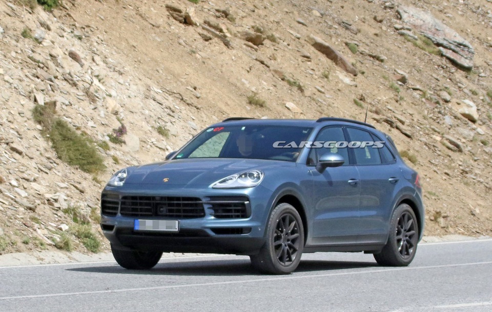 Hình ảnh rõ nét đầu tiên về Porsche Cayenne thế hệ mới - 3 Hình ảnh rõ nét đầu tiên về Porsche Cayenne thế hệ mới - 3