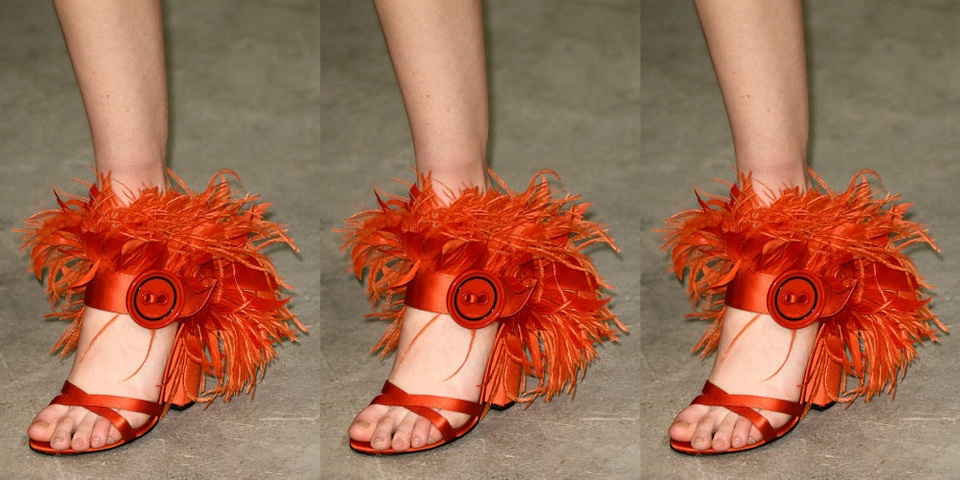 
Mẫu thiết kế rất đẹp mắt, phù hợp dạ tiệc của nhãn hiệu Prada
