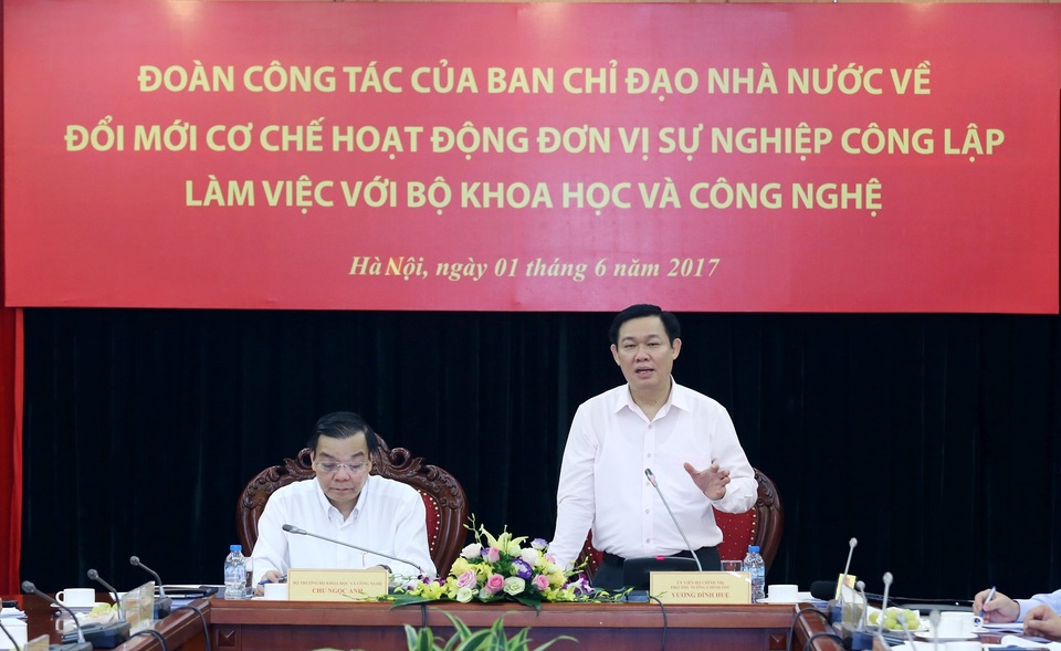Phó Thủ tướng: Phân định công - tư, nhưng không phân biệt đối xử! - 2 Phó Thủ tướng: Nhà nước vẫn đặt hàng dịch vụ đối với các công ty cổ phần, tư nhân”