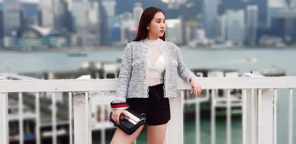 Bén duyên với điện ảnh với vai nữ chính trong phim “Vong Ám” - đạo diễn Lê Quang Thanh Tâm và “White Valentine” - đạo diễn Hồng Ngân, cô đang nỗ lực từng ngày để nhận được sự đón nhận, yêu quý của khán gải.