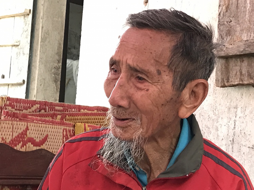 Gần 80 triệu đồng đến với cậu bé mồ côi ở với ông bà 90 tuổi - 3 Gần 80 triệu đồng đến với cậu bé mồ côi ở với ông bà 90 tuổi - 3