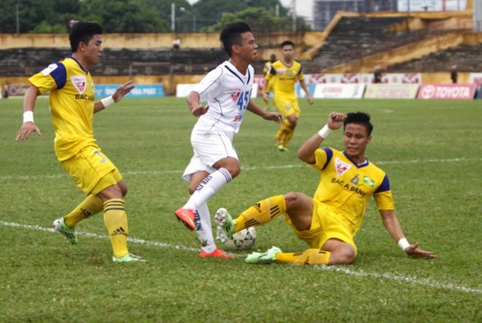 Anh Khoa mất nghiệp và sự bất lực của cả nền bóng đá - 1
Anh Khoa mất cả sự nghiệp sau tình huống thô bạo của Quế Ngọc Hải