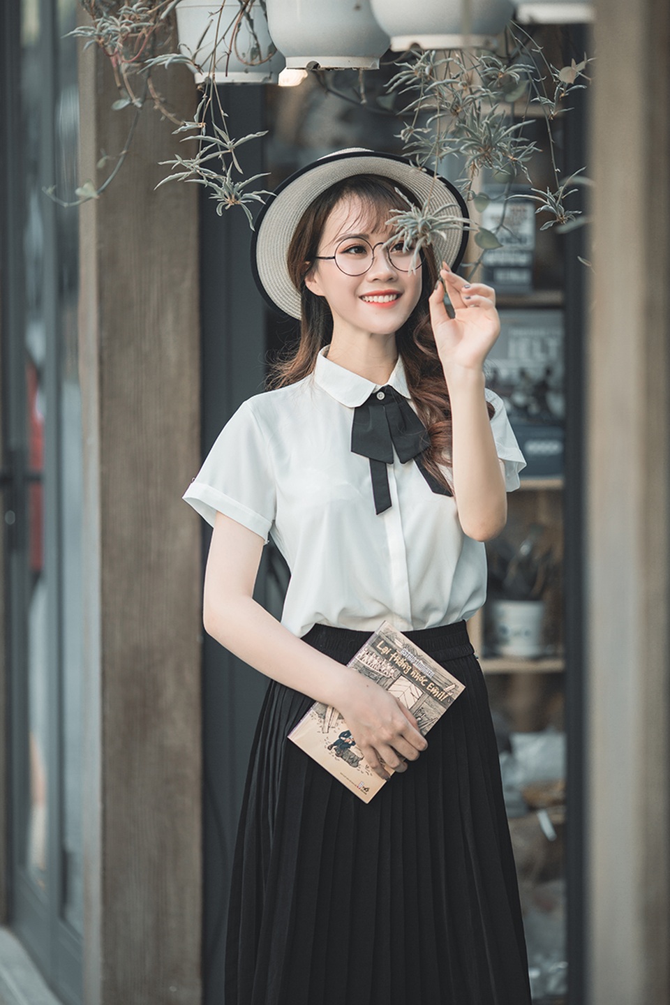 Á khôi Nữ sinh Việt Nam 2016 từng bị "gạ gẫm, đề nghị khiếm nhã" - 6
Bản thân Phương cũng chú trọng gìn giữ hình ảnh và tham gia các hoạt động cộng đồng mang ảnh hưởng tích cực, điển hình là các hoạt động từ thiện, hoạt động thanh niên...