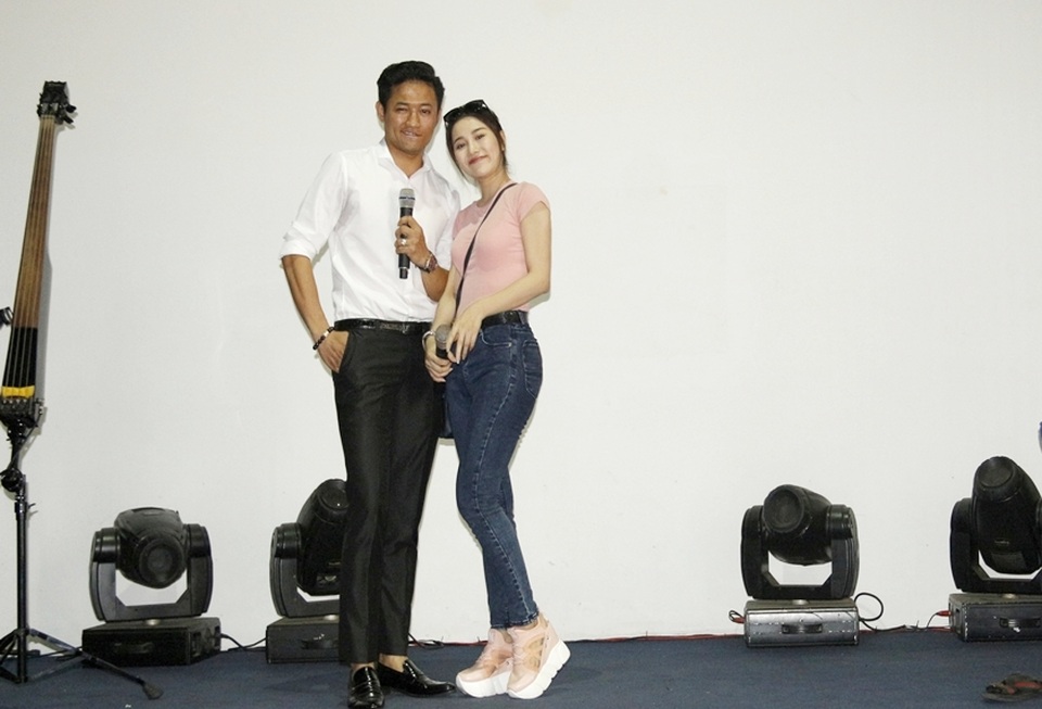 Quý Bình lên tiếng tin đồn cầu hôn Tố My sau đám cưới Lê Phương - 4 Quý Bình lên tiếng tin đồn cầu hôn Tố My sau đám cưới Lê Phương - 4