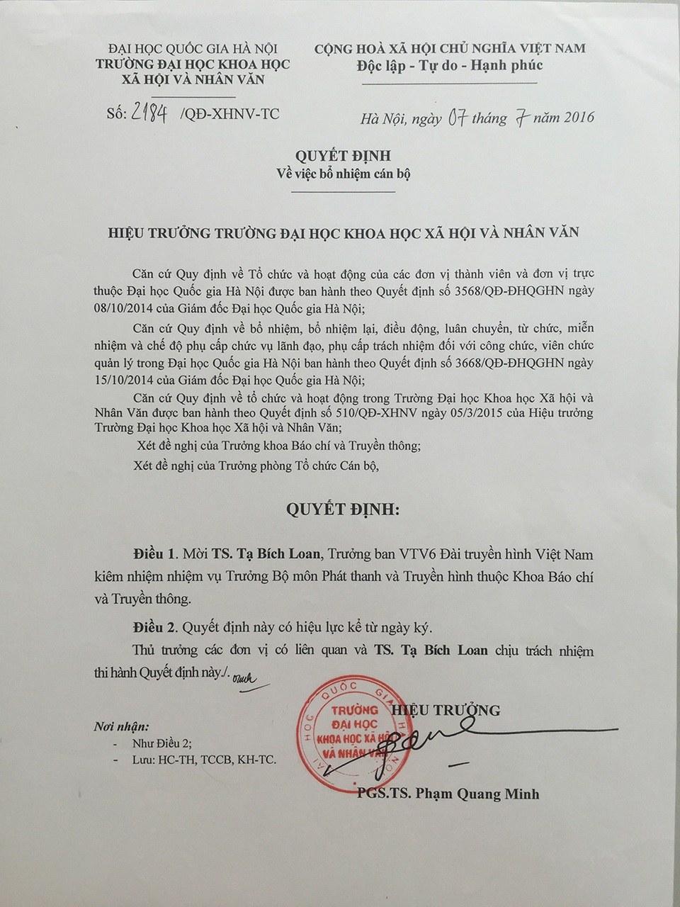 
Quyết định mời Tiến sĩ Tạ Bích Loan về làm kiêm nhiệm nhiệm vụ Trưởng Bộ môn Phát thanh và Truyền hình
