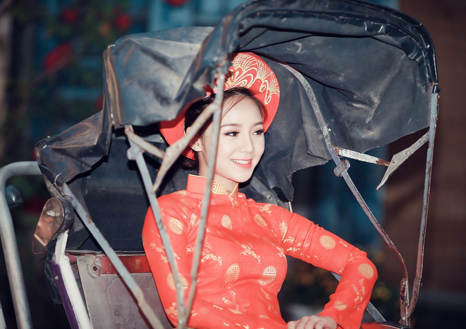 “Loa phường” Quỳnh Kool đáng yêu trong tà áo dài đón Xuân - 9 “Loa phường” Quỳnh Kool đáng yêu trong tà áo dài đón Xuân - 9
