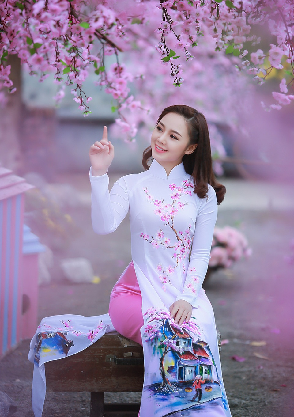 “Loa phường” Quỳnh Kool đáng yêu trong tà áo dài đón Xuân - 1 “Loa phường” Quỳnh Kool đáng yêu trong tà áo dài đón Xuân - 1