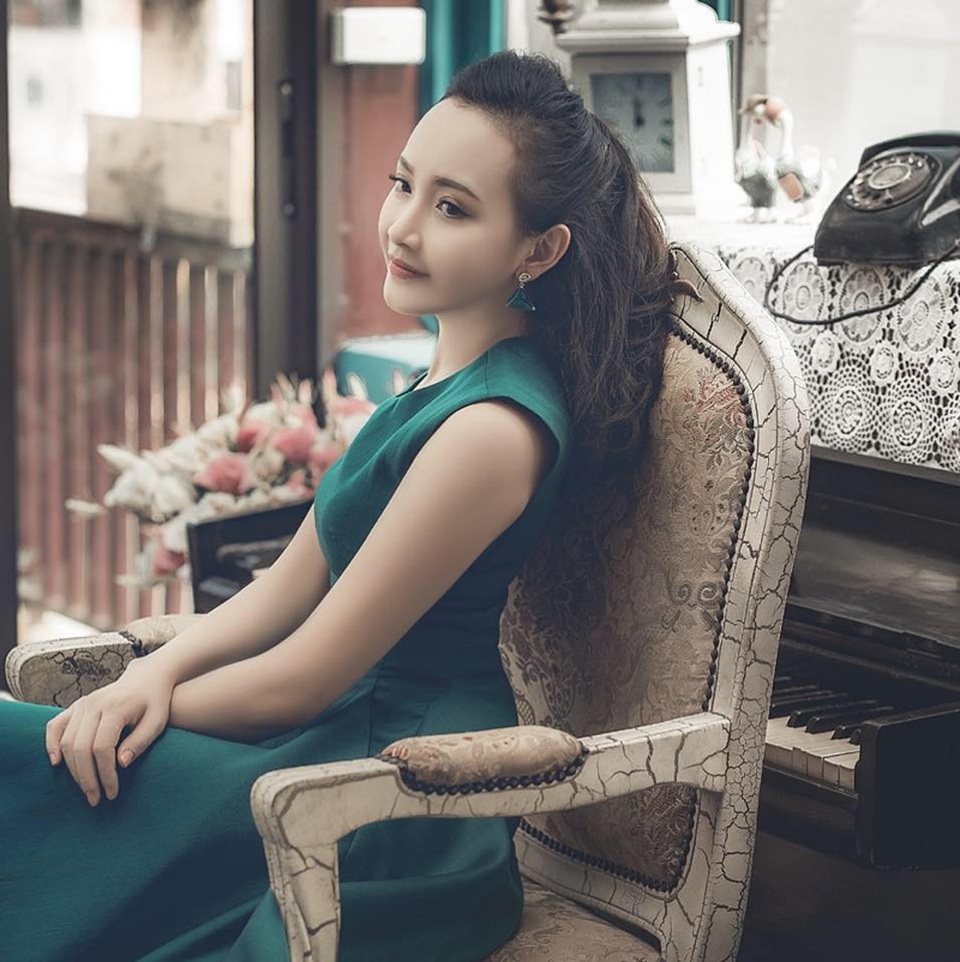 Á khôi Imiss Thăng Long và mối duyên với nghiệp dạy múa - 2
Quỳnh Trang tốt nghiệp đại học Sân khấu - Điện ảnh với tấm bằng loại giỏi.