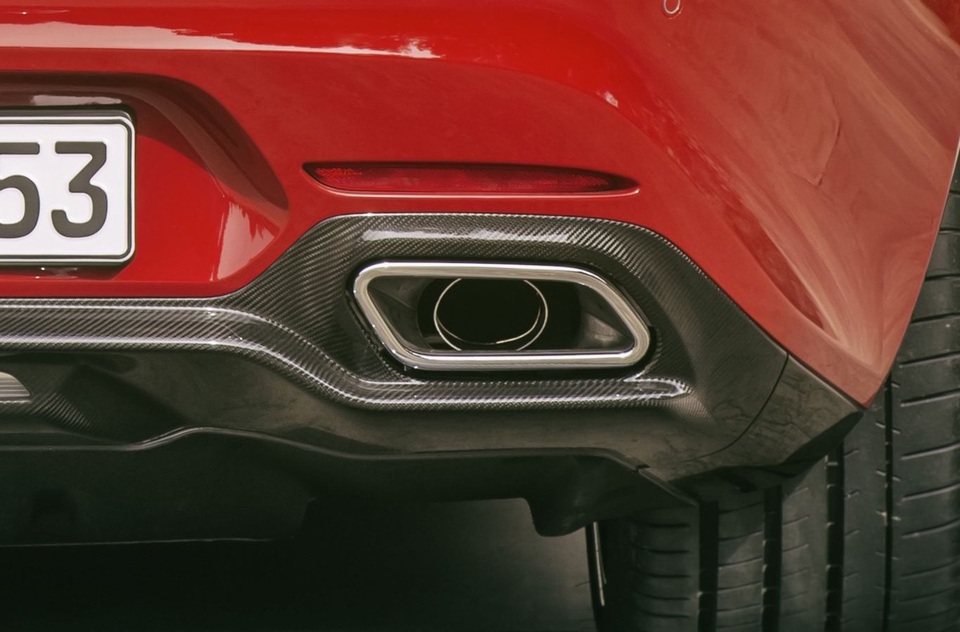 Ống xả kiểu "giả cầy" - Mốt của xe sang - 5
Mercedes-AMG GT