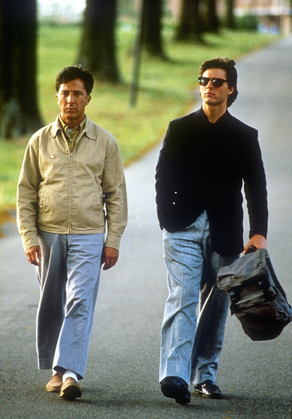 Câu chuyện cảm động về bức tượng Oscar chu du thế giới - 1 Cảnh trong phim “Rain Man” với diễn xuất chính của Dustin Hoffman và Tom Cruise.