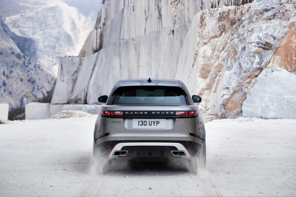 Range Rover Velar có giá khởi điểm gần 50.000 USD - 8 Range Rover Velar có giá khởi điểm gần 50.000 USD - 8