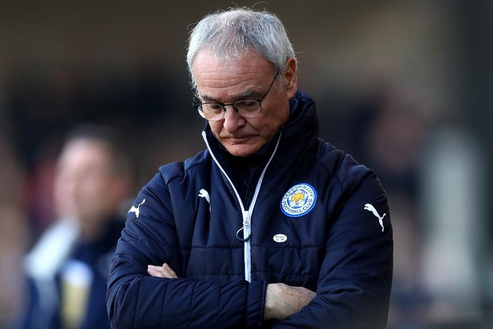 HLV Ranieri bị sa thải: Đời không như cổ tích - 1 HLV Ranieri bị sa thải sau thành tích bết bát của Leicester City