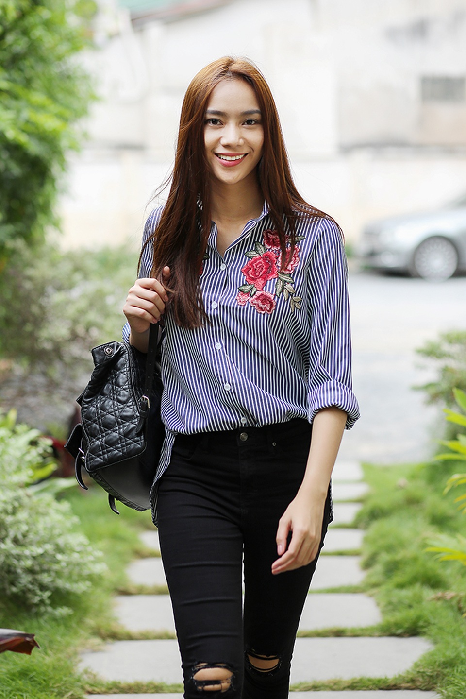 Nhạc sĩ Đức Trí trìu mến nhìn Trương Kiều Diễm tập hát - 9