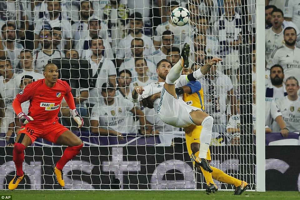 Trong cơn khủng khoảng, Real Madrid giành vé đi tiếp ở Champions League? - 2
Real Madrid đã thắng Apoel 3-0 ở lượt đi năm nay