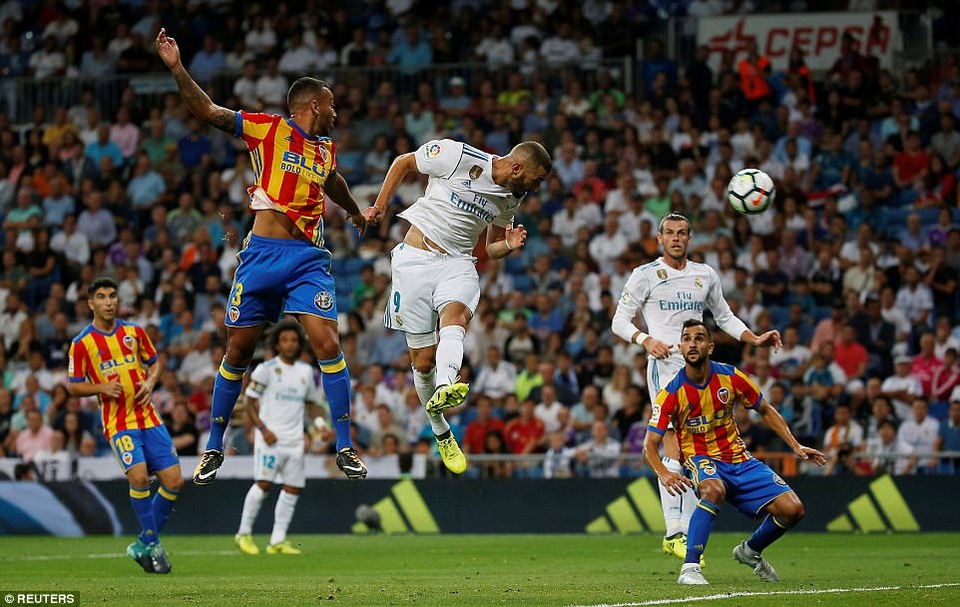 Asensio lập cú đúp, Real Madrid “hút chết” trước Valencia - 2
Trận đấu diễn ra rất căng thẳng và hấp dẫn