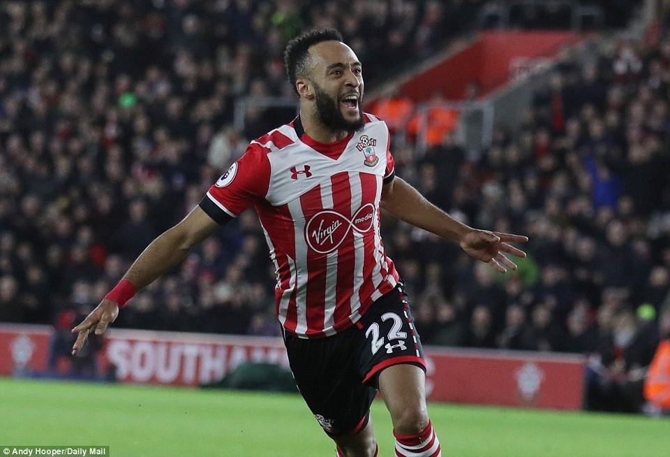 
Redmond ghi bàn thắng duy nhất giúp Southampton hạ Liverpool

