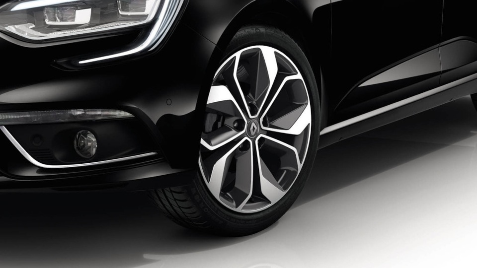 Renault lên hạng Megane bằng phiên bản AKAJU 2017 - 2 Renault lên hạng Megane bằng phiên bản AKAJU 2017 - 2