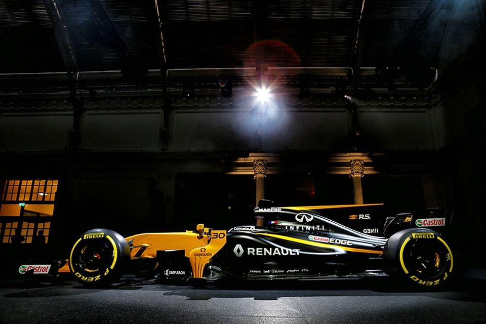 Hào hứng ra quân, Renault đặt mục tiêu về thứ... 5 tại F1 mùa giải 2017 - 6