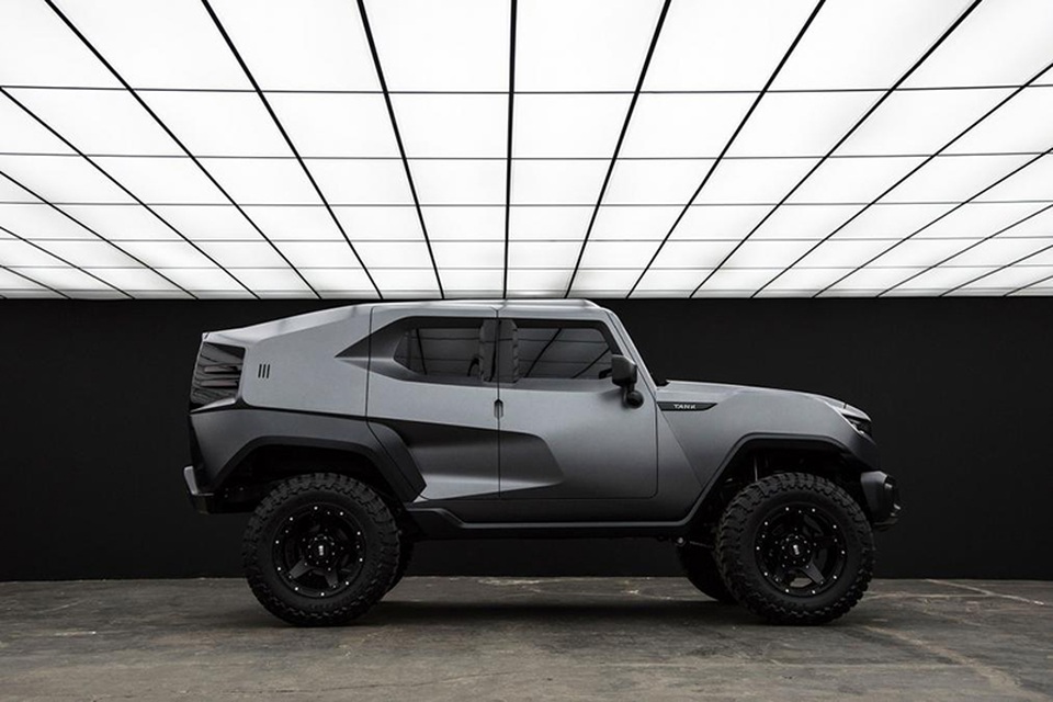 Rezvani Tank – Siêu xe chống đạn dành cho các ông hoàng Ả rập - 8 Rezvani Tank – Siêu xe chống đạn dành cho các ông hoàng Ả rập - 8