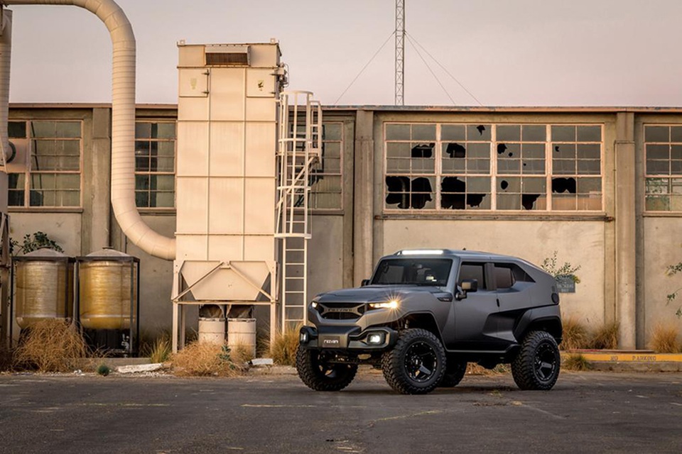 Rezvani Tank – Siêu xe chống đạn dành cho các ông hoàng Ả rập - 1 Rezvani Tank – Siêu xe chống đạn dành cho các ông hoàng Ả rập - 1