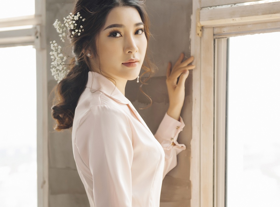 Yan My “Zippo, mù tạt và em” dịu dàng, quyến rũ đón thu sang - 17