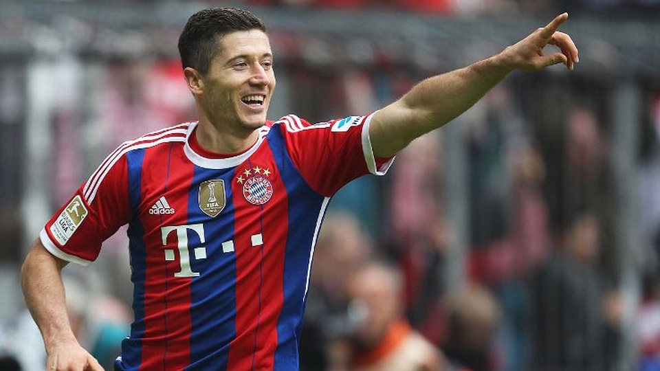 Lewandowski đã quyết định không gia hạn hợp đồng với Dortmund để sang khoác áo Bayern Munich. Tại CLB xứ Bavaria, chân sút người Ba Lan tiếp tục khẳng định được tài năng của mình và là trụ cột không thể thiếu của CLB.