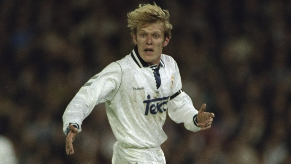 Prosinecki là tài năng đầy triển vọng của bóng đá Nam Tư trước khi sang Real Madrid. Thế nhưng, ông đã thất bại thảm hại ở Bernabeu. Nguyên nhân chính khiến Prosinecki không thể hiện được mình bởi... không hợp với lối chơi. Ông chia sẻ: Thời gian của tôi ở Real Madrid đã có thể tốt hơn. Dù vậy, tôi đã chơi theo cách của mình ở thời điểm cầu thủ nước ngoài bị hạn chế. Tôi đã thực sự chơi thứ bóng đá khác so với toàn đội.