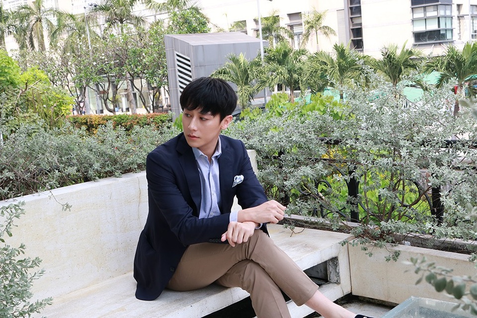 Rocker Nguyễn: “Hoạt động nghệ thuật làm gì khi chỉ nói về chuyện đời tư” - 4 Rocker Nguyễn: “Hoạt động nghệ thuật làm gì khi chỉ nói về chuyện đời tư” - 4