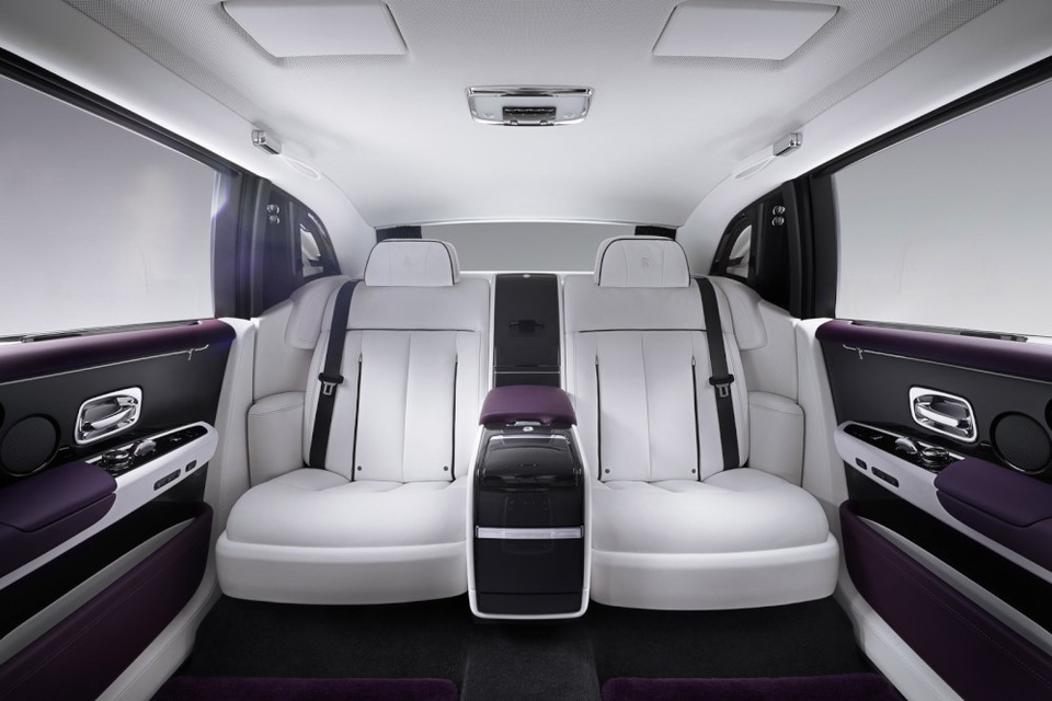 Rolls-Royce giới thiệu Phantom thế hệ mới - 15 Rolls-Royce giới thiệu Phantom thế hệ mới - 15