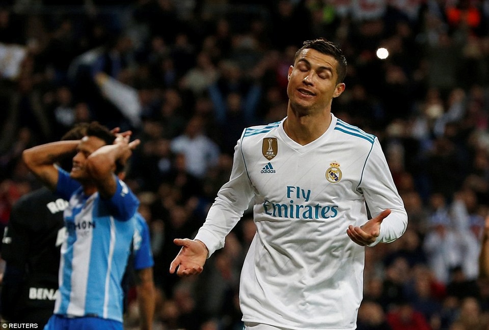 C.Ronaldo ghi bàn quyết định giúp Real Madrid chiến thắng