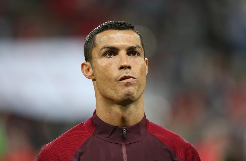 C.Ronaldo gặp lãnh đạo của Real Madrid để chốt tương lai - 1 C.Ronaldo sẽ gặp BLĐ Real Madrid để bàn bạc tương lai của tuần tới