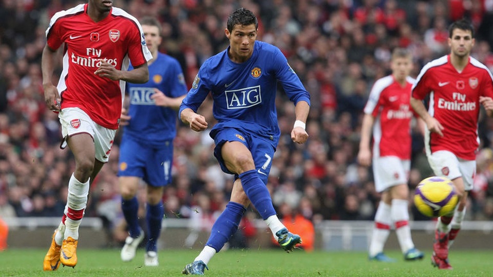 Đội hình “siêu khủng” Arsenal từng chiêu mộ hụt - 3 C.Ronaldo chọn M.U thay vì Arsenal